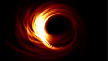 Первое в истории фото черной дыры?