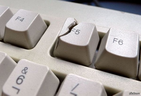 Сломанная клавиатура на ПК