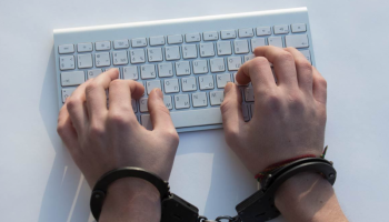 Сколько часов играть в игры