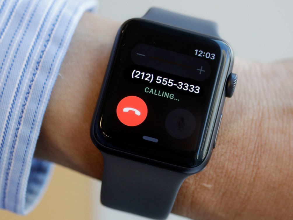 Чем Apple Watch выгодно отличается от Mi Band?