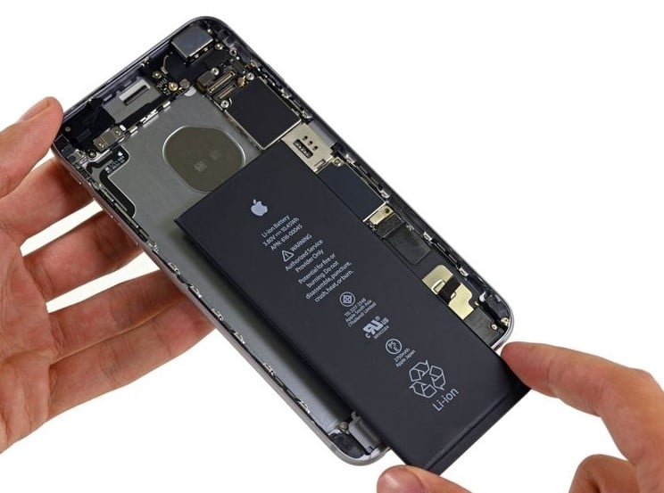 Подводные камни замены аккумулятора на iPhone